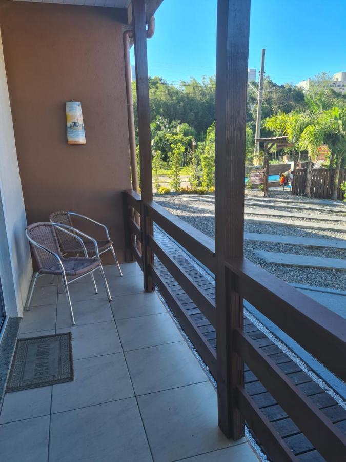 Residencial Salmao Aparthotel Бомбиняс Екстериор снимка